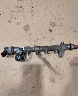Volkswagen Crafter Fuel main line pipe 03L089N