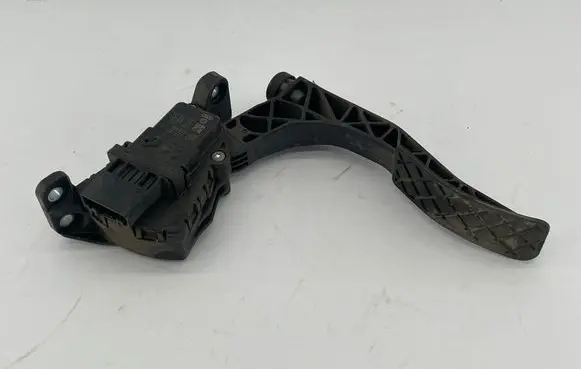 Audi A6 S6 C6 4F Accelerator throttle pedal 4F1723523B 6PV00898406