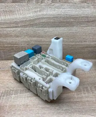 Toyota Prius (XW20) Fuse module 408170343 4J130158
