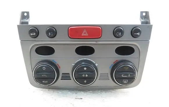 Alfa Romeo GT Interior fan control switch 01560513690