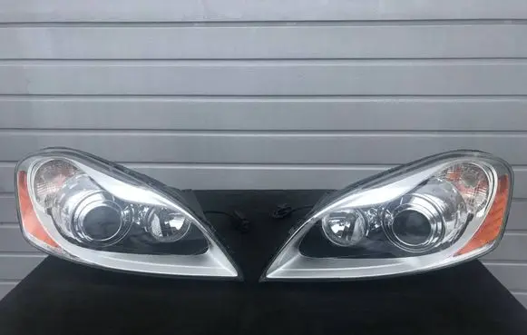 Volvo XC60 Headlight/headlamp 30763137 30763136 89902805