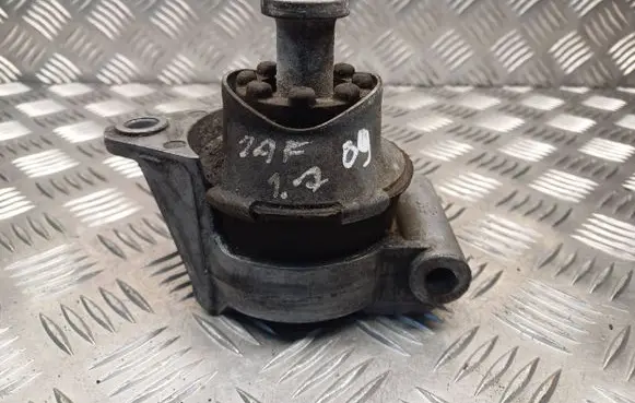 Opel Zafira B Engine mount bracket 24427641