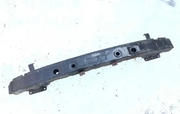 Hyundai Trajet Front bumper cross member