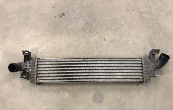 Volvo V50 Intercooler radiator