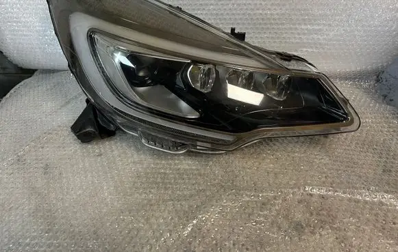Citroen DS3 Headlight/headlamp 9808065080 49780668