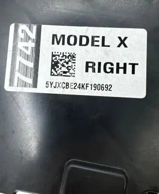 Tesla Model X Door control unit/module 105018300E PGT1913900004