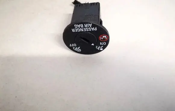Opel Insignia A Passenger airbag on/off switch 13577258