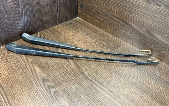 Ford Transit Front wiper blade arm YC1517526DA YC1517526BA