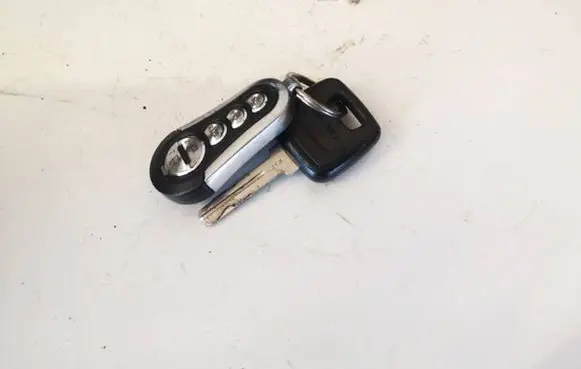 Volvo S70 V70 V70 XC Ignition key/card 