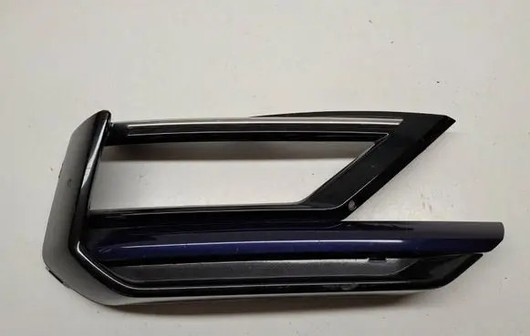 Volkswagen Tiguan Front bumper lower grill 5NN853666C