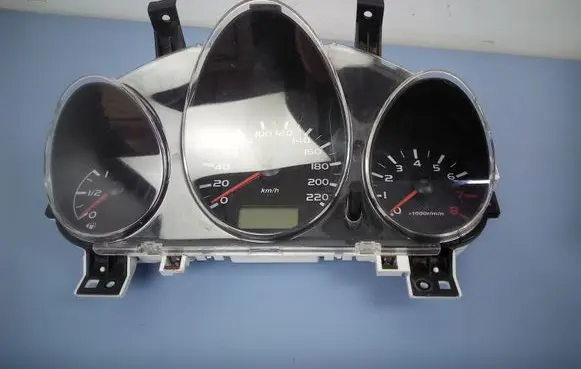 Mitsubishi Colt Speedometer (instrument cluster) MM0038013 MM0038001