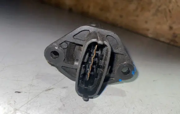 Volkswagen Golf IV Mass air flow meter 027291