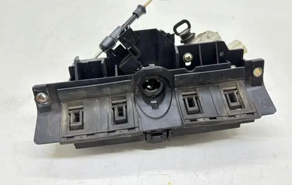 Audi A6 S6 C5 4B Tailgate/trunk/boot exterior handle 4B0827565H 8D9827565C
