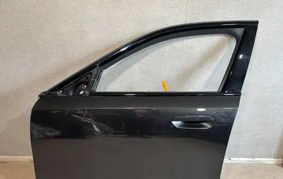 BMW 5 G60 G61 Front door 