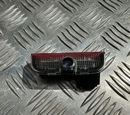 Volkswagen PASSAT B8 Front door interior light 