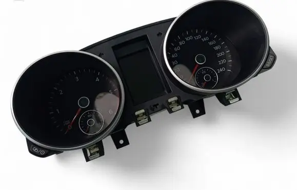Volkswagen Golf VI Speedometer (instrument cluster) 5K0920873A