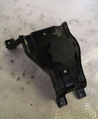 Audi A6 C7 Spare wheel mounting bracket 
