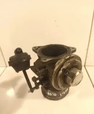 Volkswagen Golf IV Throttle valve 038131501T 042301085