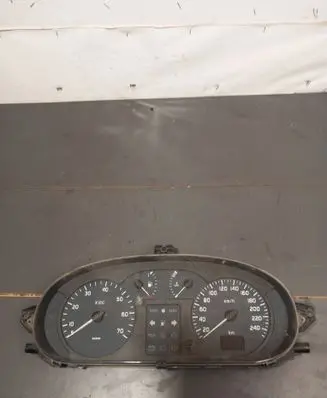 Renault Trafic II (X83) Speedometer (instrument cluster) 216501761