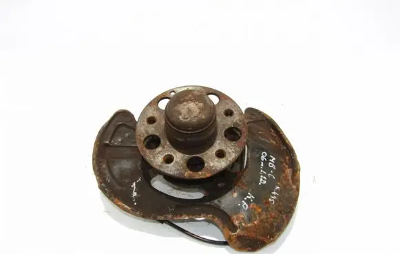 Mercedes-Benz C W203 Rear wheel hub
