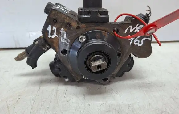 Opel Astra H Fuel injection high pressure pump S27647465 0445010122