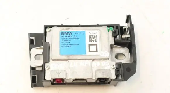 BMW 6 F06 Gran coupe Aerial antenna amplifier 9128982 84109128982 21889810
