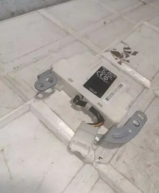 Door central lock control unit/module