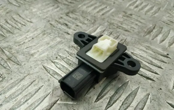 Land Rover Evoque I Airbag deployment crash/impact sensor CK5214C676AA
