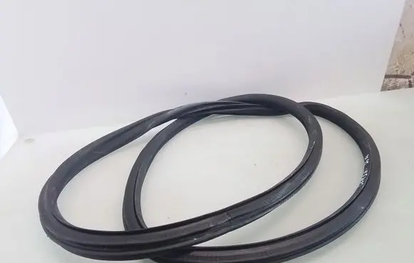 Opel Corsa D Front door rubber seal