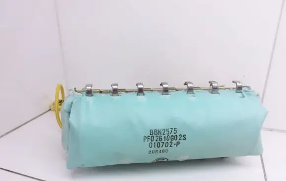 Mazda MPV Passenger airbag PF02610G02S 010702P 205480