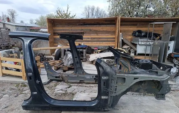 Volvo S90, V90 Front quarter panel 