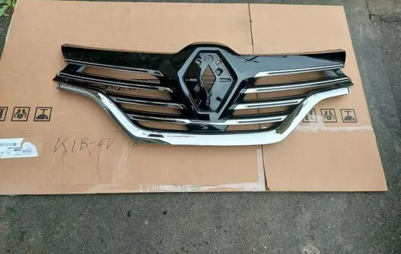 Renault Espace V (RFC) Manufacturer badge logo/emblem 622562277R