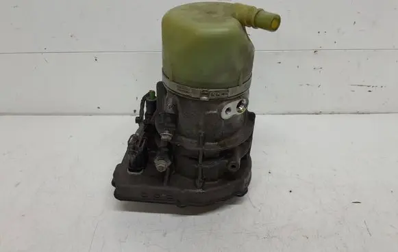Volvo V60 Power steering pump 31360493