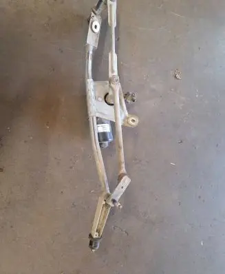 Volvo XC70 Front wiper linkage and motor 404775 8648343 3126C