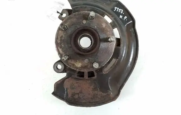 Toyota Avensis T270 Front wheel hub