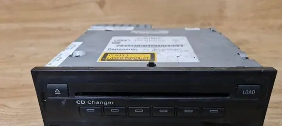 Audi A6 S6 C6 4F CD/DVD changer 4E0910110E