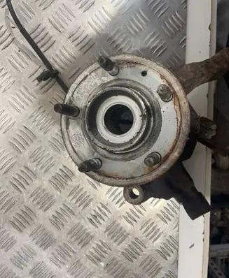 Chevrolet Captiva Front wheel hub spindle knuckle J113019