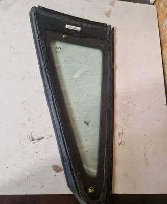 BMW 8 G15 Side middle window/glass 51377424836 7476948