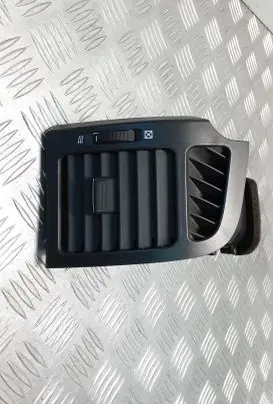 Chevrolet Captiva Dashboard side air vent grill/cover trim ADX42