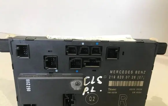 Mercedes-Benz CLS C219 Door control unit/module 2198200726