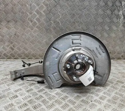 Tesla Model Y Front wheel hub 118831600E