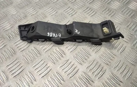 Front bumper mounting bracket