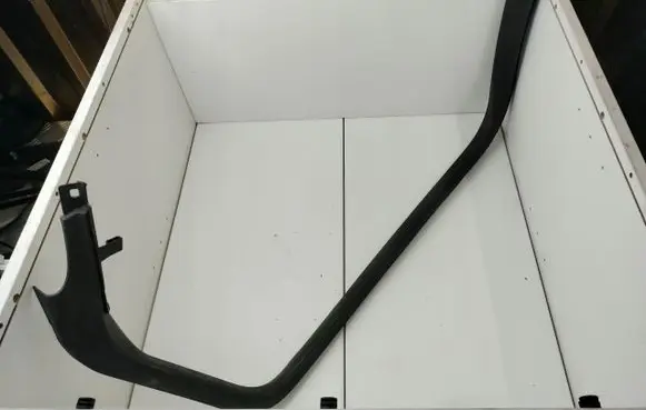 Other rear door trim element