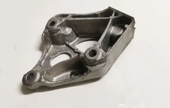 BMW 4 F36 Gran coupe Engine mounting bracket 6859415