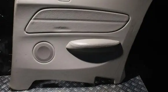 BMW 1 E81 E87 Front door card panel trim 51436962109
