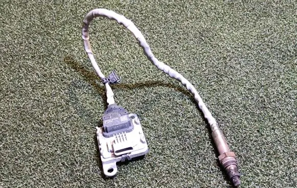 Renault Master III Lambda probe sensor 227908421R