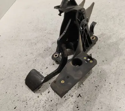 Renault Laguna II Brake pedal 8200002853