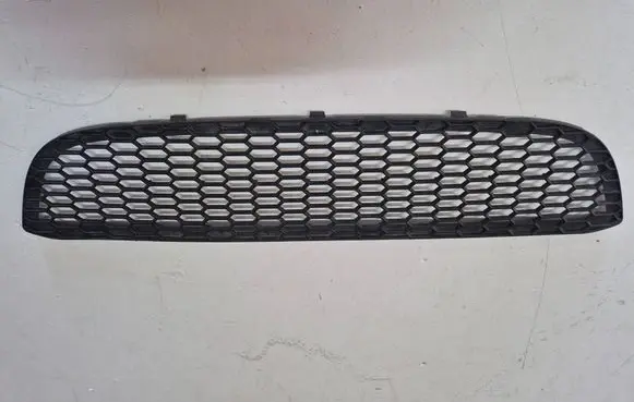BMW 1 E81 E87 Front bumper lower grill 7906809