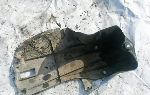 Toyota Corolla E120 E130 Engine splash shield/under tray
