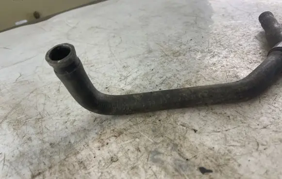 Chrysler 300 - 300C Engine coolant pipe/hose A1635010682